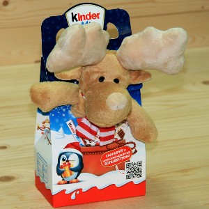 Киндер-подарок с игрушкой Лось весом 137,5 грамм в Королеве